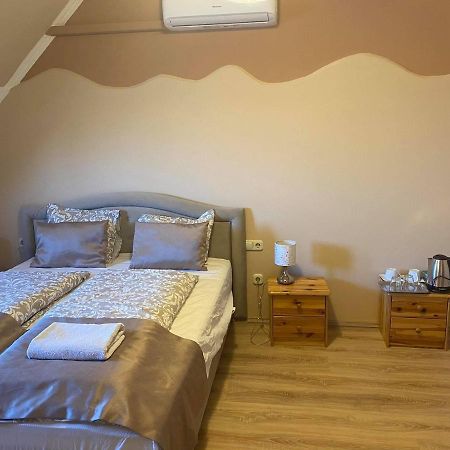 Bed and Breakfast La Curia Panzio Dunaszeg Экстерьер фото
