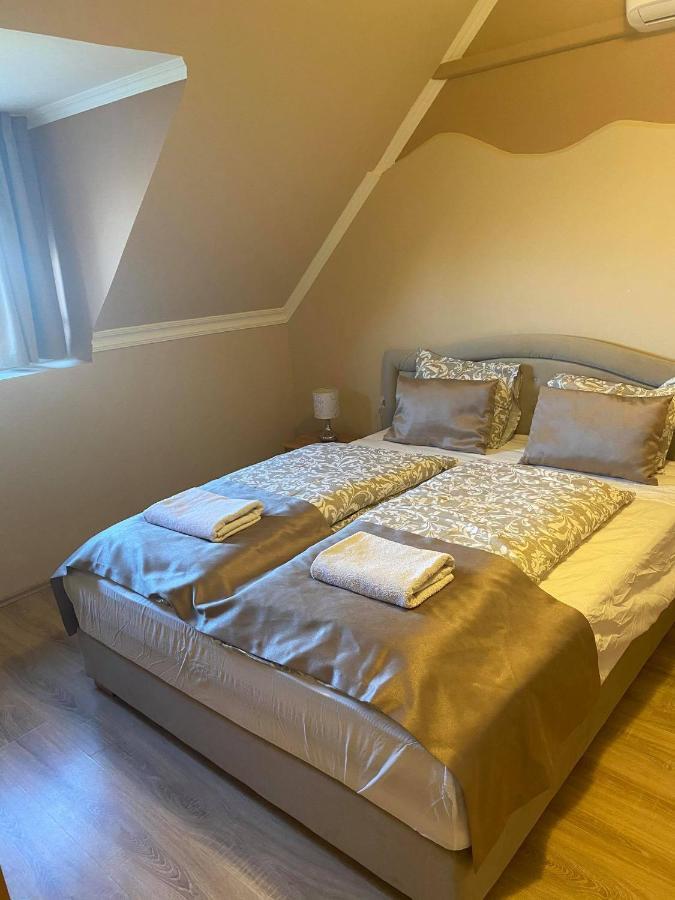Bed and Breakfast La Curia Panzio Dunaszeg Экстерьер фото