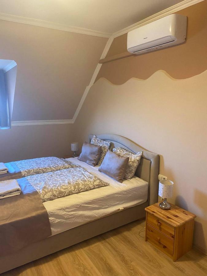 Bed and Breakfast La Curia Panzio Dunaszeg Экстерьер фото