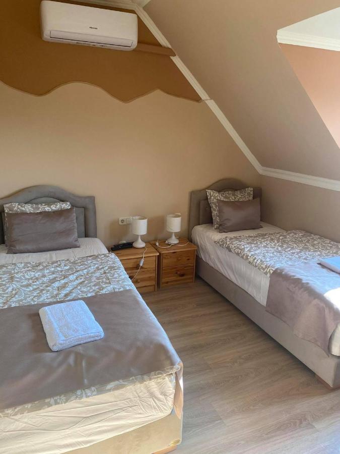 Bed and Breakfast La Curia Panzio Dunaszeg Экстерьер фото